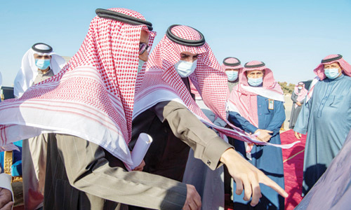 أمير منطقة الجوف يؤسس ويدشن عدداً من المشاريع الصحية بالقريات 