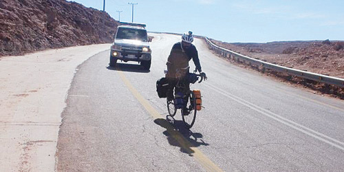 700 كيلو على دراجة 