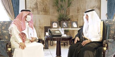 الفيصل يناقش مع وزير الحج خطط الوزارة التطويرية 