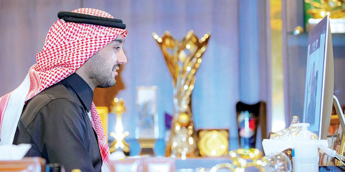 الأمير عبدالعزيز بن تركي الفيصل خلال اجتماعه بالسفير المغربي عن بعد