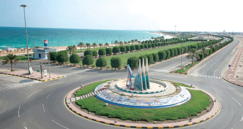 «شاطئ الدمام».. طبيعة خلابة في «شتاء السعودية» 