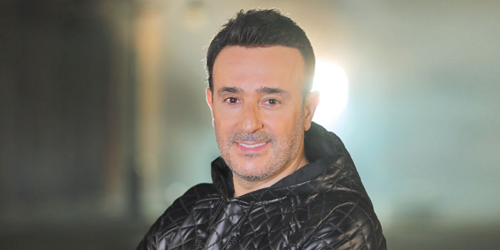 «المعطف» أغنية طربية قدمها الرباعي والموسيقار طلال 