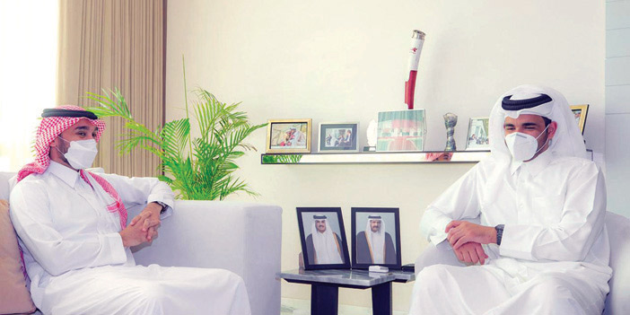  الأمير عبدالعزيز التركي الفيصل والشيخ جوعان آل ثاني