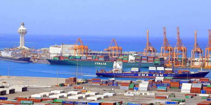 ميناء جدة الإسلامي يستقبل أول وأكبر سفينة حاويات في العالم 