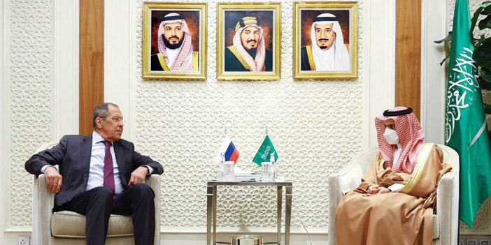 الأمير فيصل بن فرحان لدى لقائه وزير الخارجية الروسي.