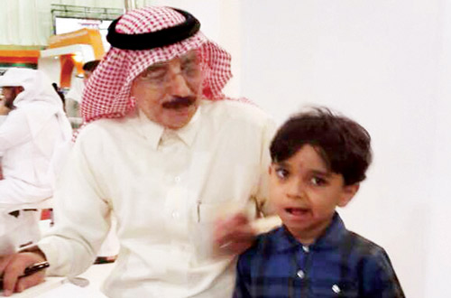  الحميدين مع حفيده سعد