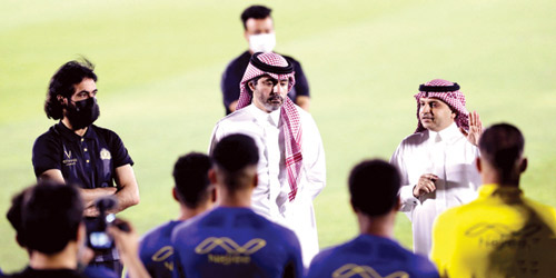  من تواجد آل معمر في تدريب النصر