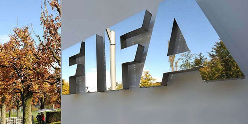 «الفيفا» يعلق عضوية الاتحادين الباكستاني والتشادي 