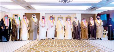 الأمير فيصل بن مشعل يستقبل رئيس وأعضاء مجلس غرفة القصيم بتشكيله الجديد 