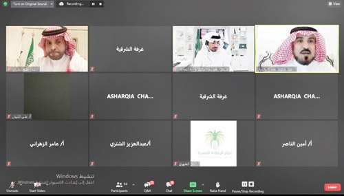  المشاركون في اللقاء