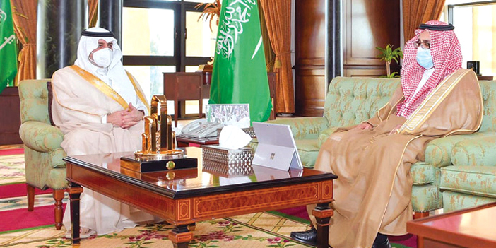الأمير فهد بن سلطان يدشن حملة «أخرج زكاتك من بيتك» بمنطقة تبوك 