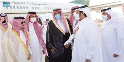 أمير منطقة الرياض يستقبل الأمير محمد ابن عبدالرحمن في مطار الملك خالد 