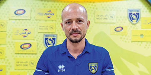 التعاون يمدد عقد مدربه إل مايسترو 