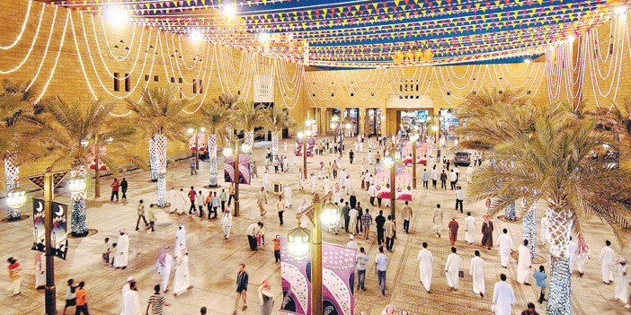 عيد يجسد روح التقارب بين أفراد الأسرة الواحدة 