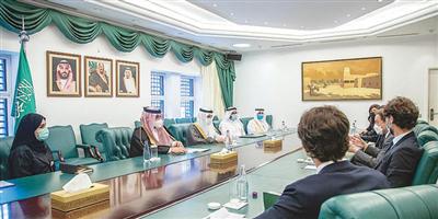 الجبير استعرض مع وفد من مركز الحوار الإنساني دور المملكة في تعزيز السلام والتسامح 