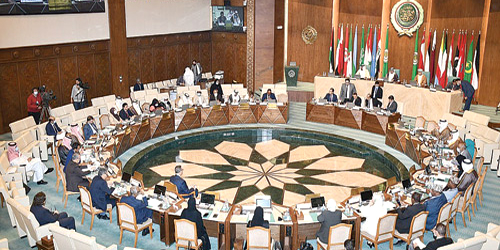 «البرلمان العربي»: هجوم الحوثي بزورق مفخخ جنوب البحر الأحمر تهديد خطير 