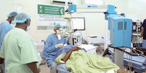  بدء مشروع الحملات الطبية لمكافحة العمى في السودان