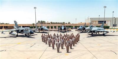 قائد القوات الجوية يبحث مع نظيره الإماراتي مجالات التعاون بين القوتين 