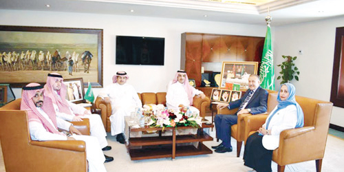 السفير الغريري استقبل وفدا من الصندوق السعودي للتنمية 