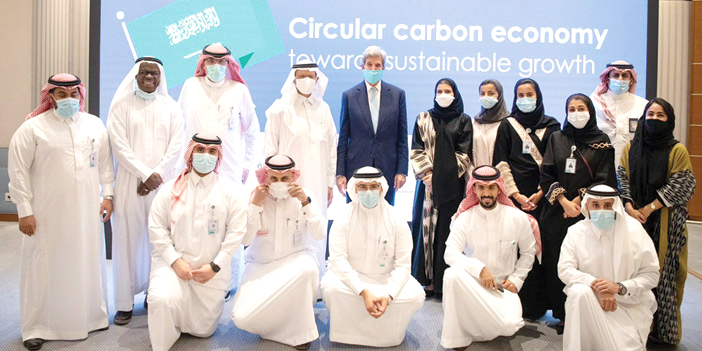 دعم مبادرتي السعودية الخضراء والشرق الأوسط الأخضر والمشاركة الثنائية فيهما 