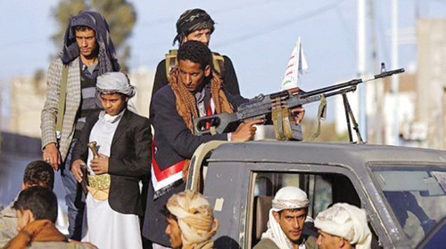  الإرهابي الحوثي في شوارع المدن