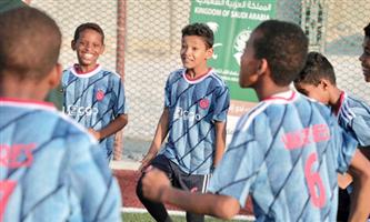 مركز الملك سلمان للإغاثة يواصل تنفيذ مشروع تمكين الأيتام اليمنيين 