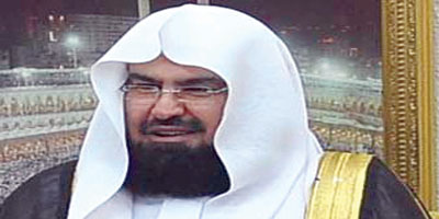 السديس: الإبلاغ عن الإرهابيين والمتسللين مطلب ديني وواجب وطني 