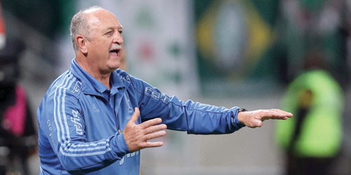 سكولاري يعود إلى تدريب غريميو   