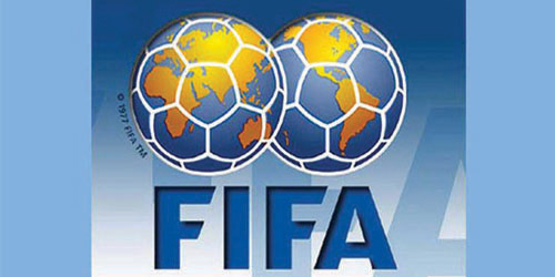 «فيفا»: لا نية لتغيير قوانين كرة القدم 