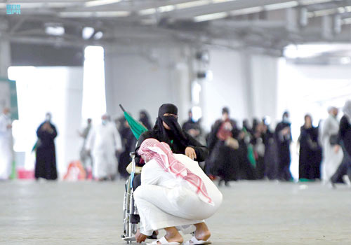 (وَبرًّا بِوَالدتي) 