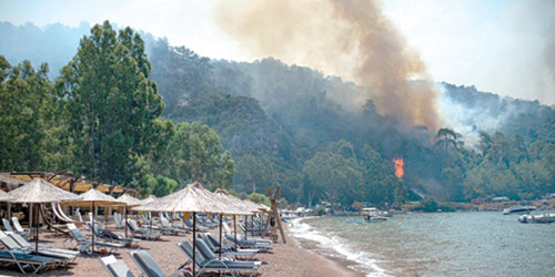  الحرائق تتصاعد في غابات تركيا
