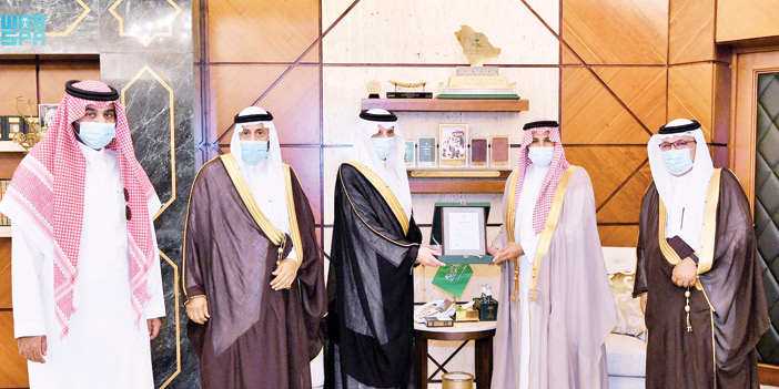  أمير المنطقة الشرقية مستقبلاً الدهمشي