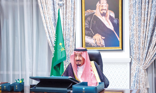 خادم الحرمين توجه بالشكرلله على توفيقه للمملكة في إدارة مواسم الحج والعمرة بنجاح 