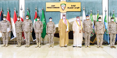 الأمير خالد بن سلمان يتفقد هيئة الأركان وقيادة القوات المشتركة 