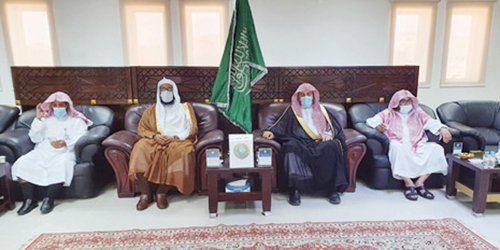 هيئة المجمعة تكرم المشاركين في تفعيل الحملات التوعوية 