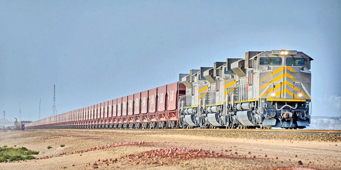 الخطوط الحديدية تقدِّم خدماتها في قطاع نقل الركاب والبضائع عبر شبكة يبلغ طولها 5330 كم