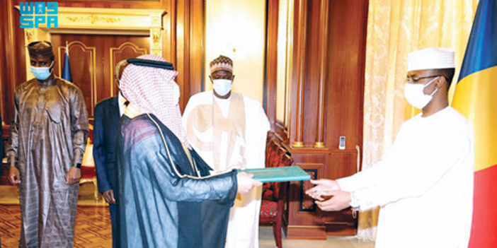 سفير المملكة لدى تشاد يقدم أوراق اعتماده لرئيس المجلس العسكري الانتقالي 