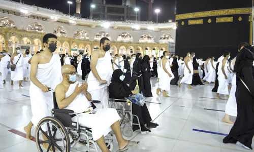  لقطات لتوافد المعتمرين