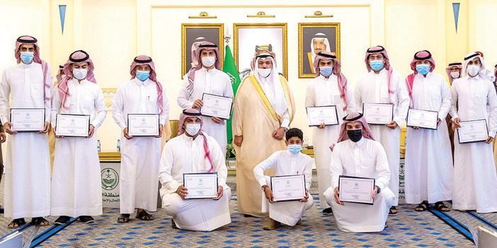  الشباب المكرمون المشاركون