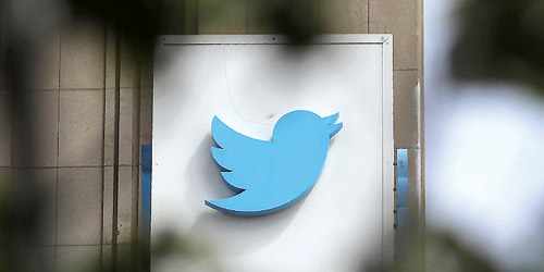 تويتر تتيح للمستخدمين الإبلاغ عن الرسائل المضللة 