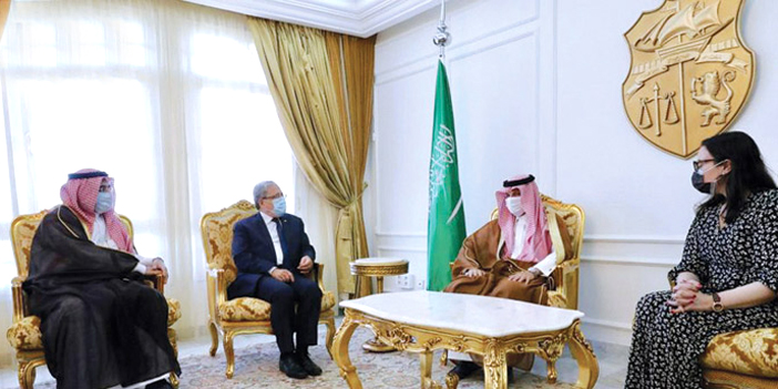 قطان يستهل زيارة رسمية لتونس 