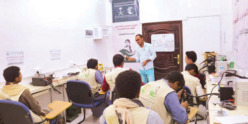 مركز الملك سلمان للإغاثة يواصل تقديم خدماته للمستفيدين في محافظة مأرب 