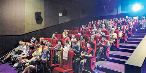 سينما في الصين تتيح للمكفوفين «مشاهدة» الأفلام 