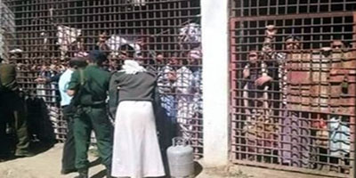 مقتل 61 مدنياً في معتقلات حوثية 