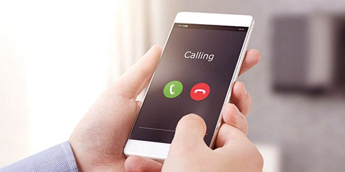 فريق طبي يستخرج هاتفاً من معدة سجين في كوسوفو 