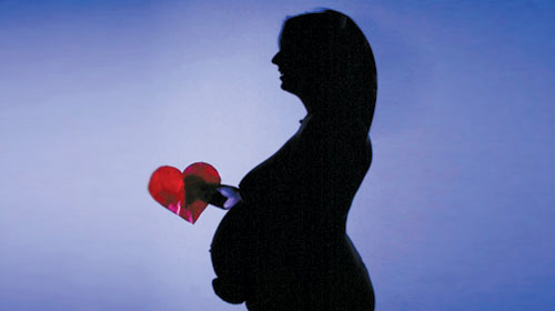 فريق طبي يقطع 200كم لإنقاذ «حامل» 