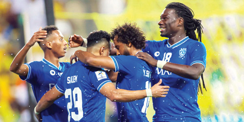  فرحة هلالية بالثنائية والتأهل لنهائي القارة