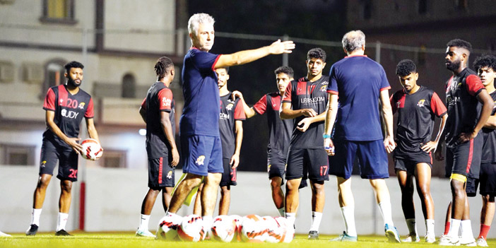  بن رمضان يقف على استعدادات فريقه