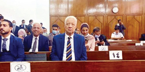  مرتضى منصور بجلسة المحكمة