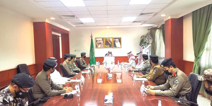 الأمير عبدالرحمن بن عبدالله يترأس اجتماعاً لمديري القطاعات الأمنية بمحافظة المجمعة 